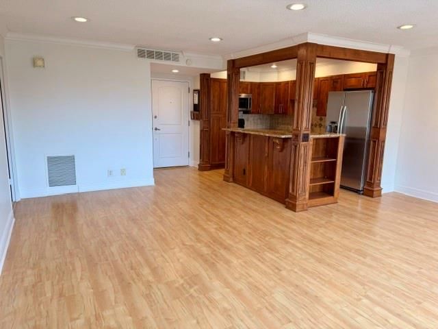 4545 Wornall Road — photo 5