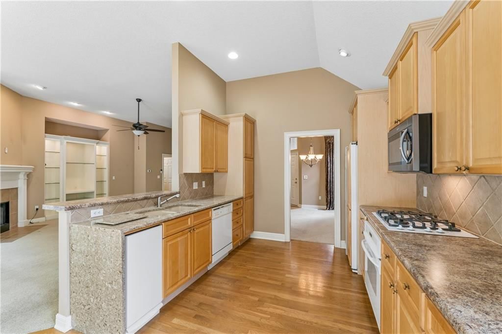 13322 Pennsylvania Court — photo 10