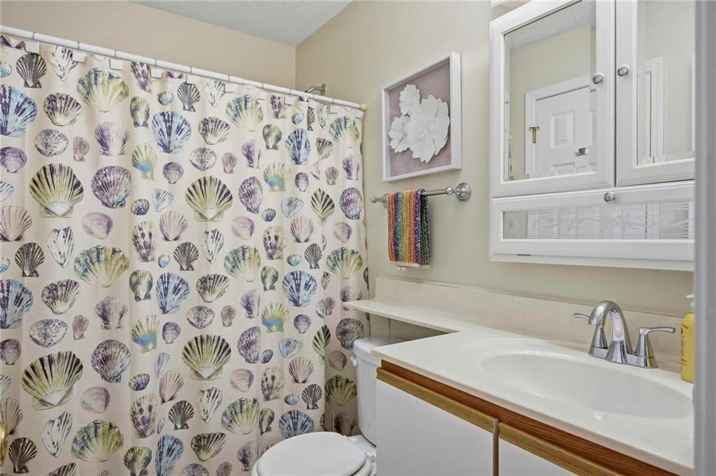 2405 NE 68th Street — photo 15