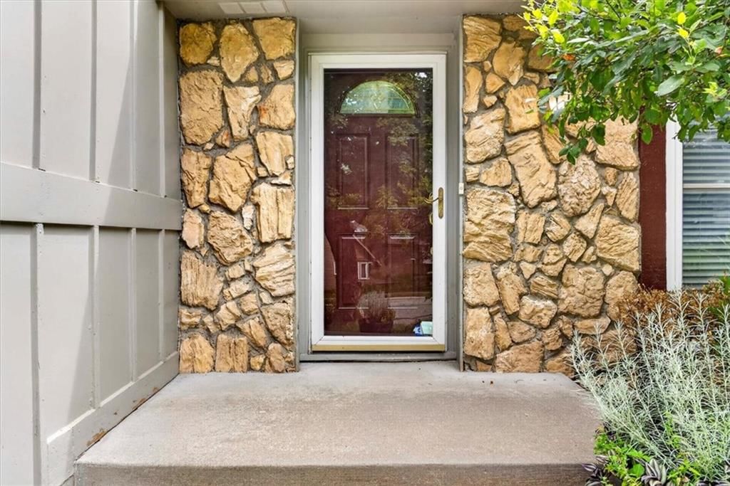 8107 Noland Road — photo 5