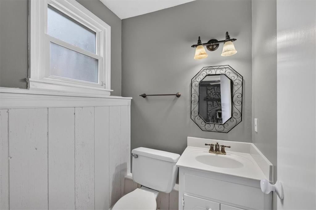 8107 Noland Road — photo 32
