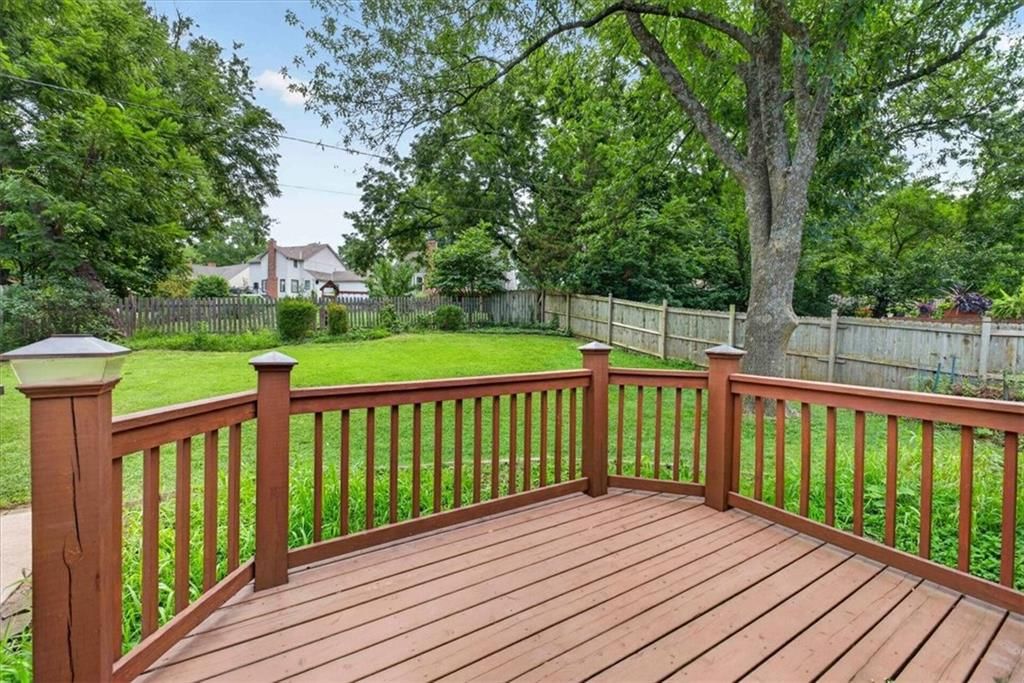 8107 Noland Road — photo 35