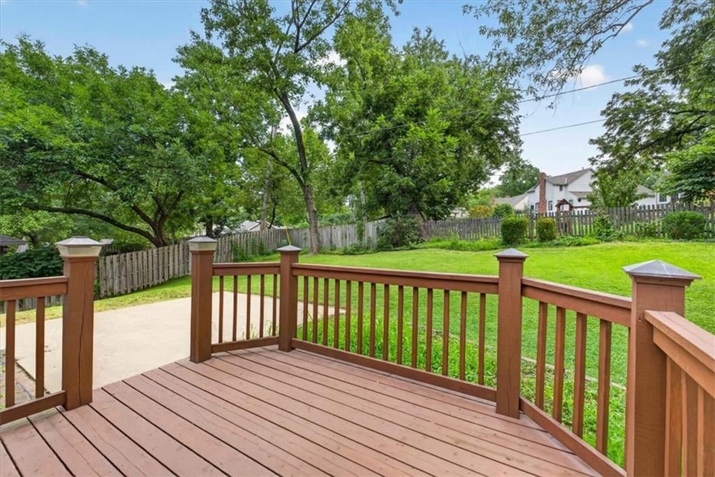 8107 Noland Road — photo 36