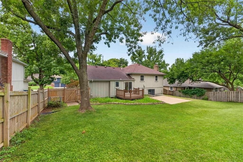8107 Noland Road — photo 41