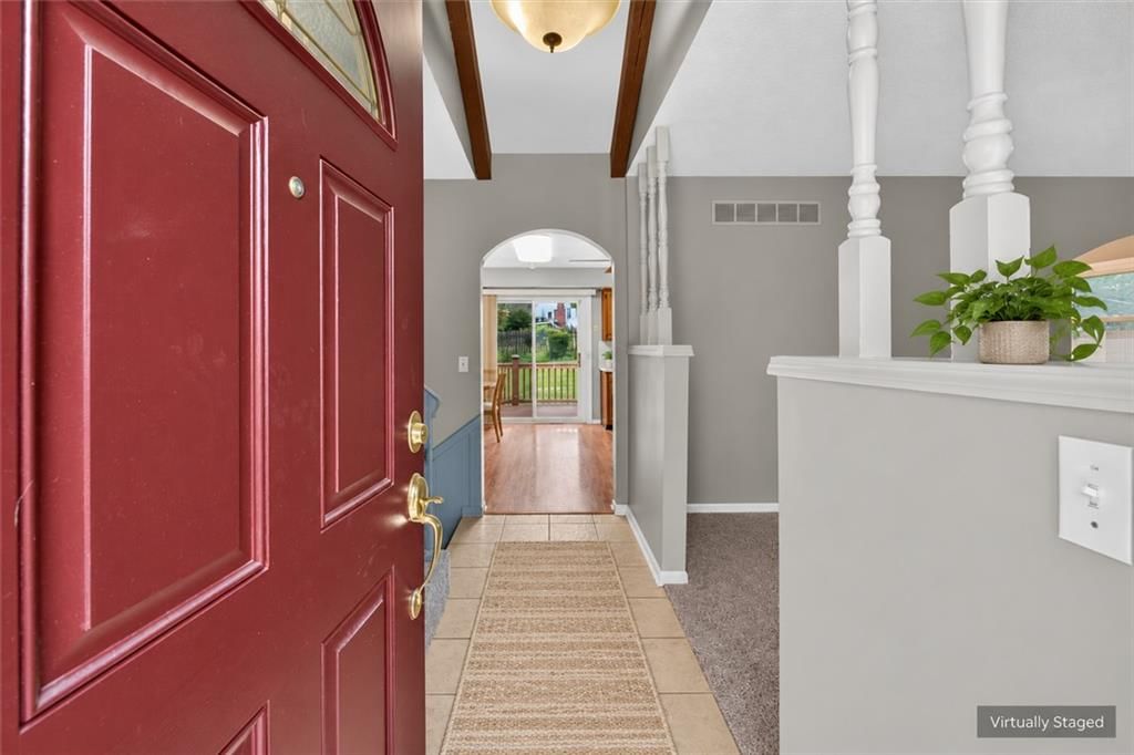 8107 Noland Road, Lenexa, KS: listing photo 2