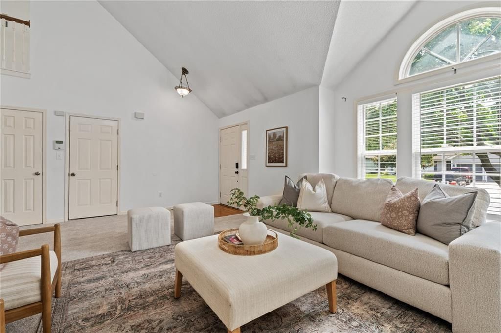 3856 SW Windsong Drive — photo 8