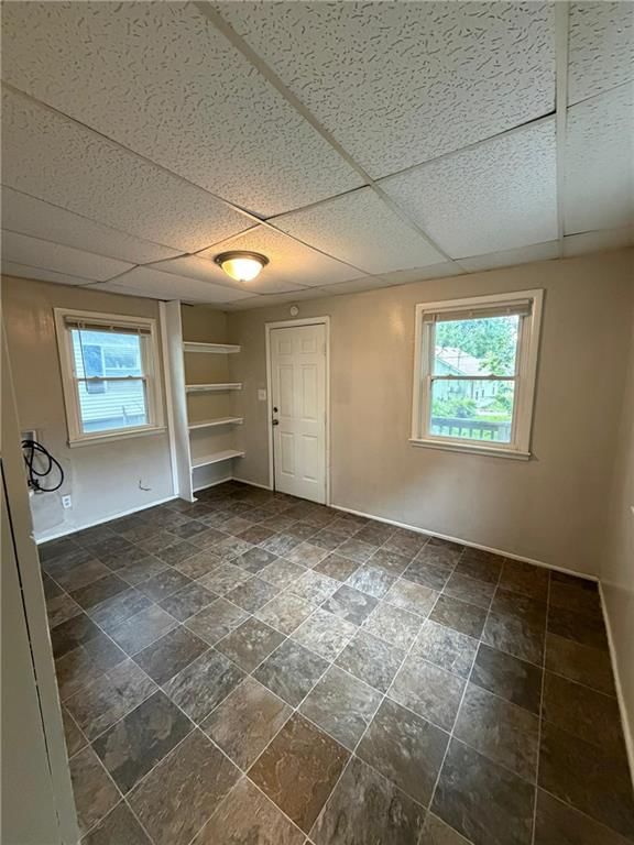 Photo 16 of 23 - 709 Rhodes Street, Grandview, MO 64030