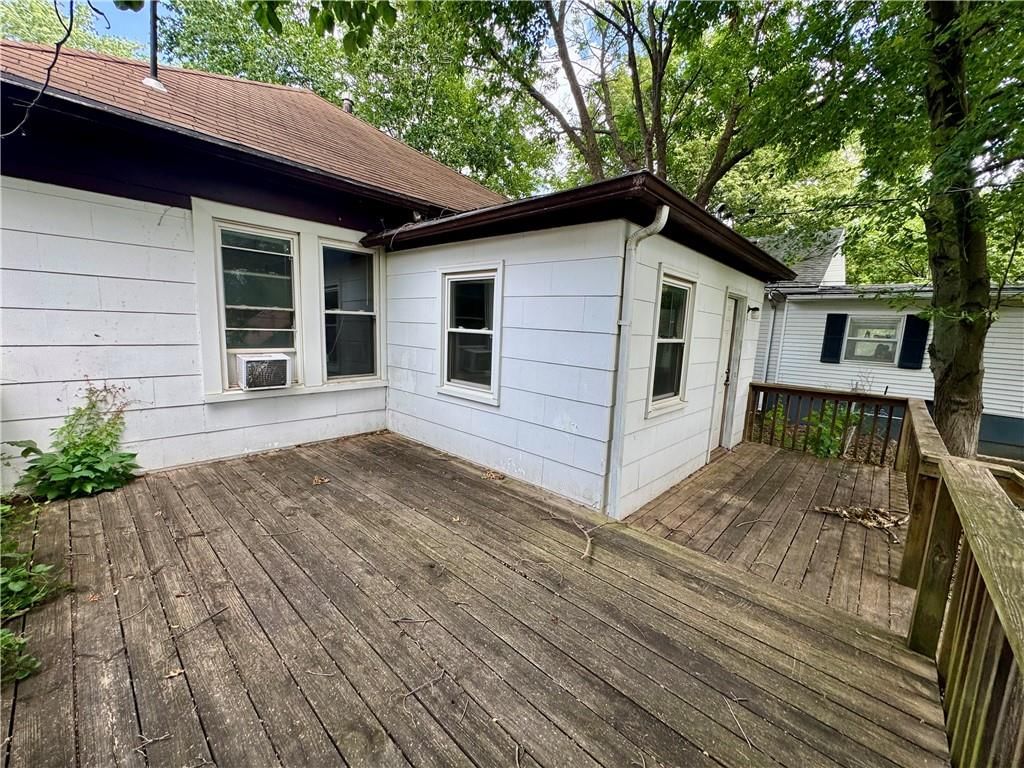 Photo 19 of 23 - 709 Rhodes Street, Grandview, MO 64030
