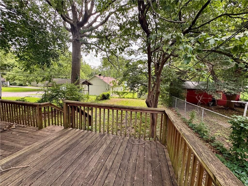 Photo 21 of 23 - 709 Rhodes Street, Grandview, MO 64030