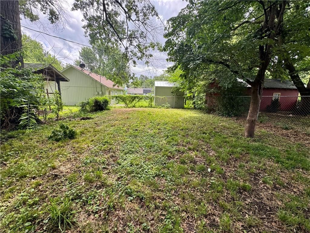 Photo 23 of 23 - 709 Rhodes Street, Grandview, MO 64030