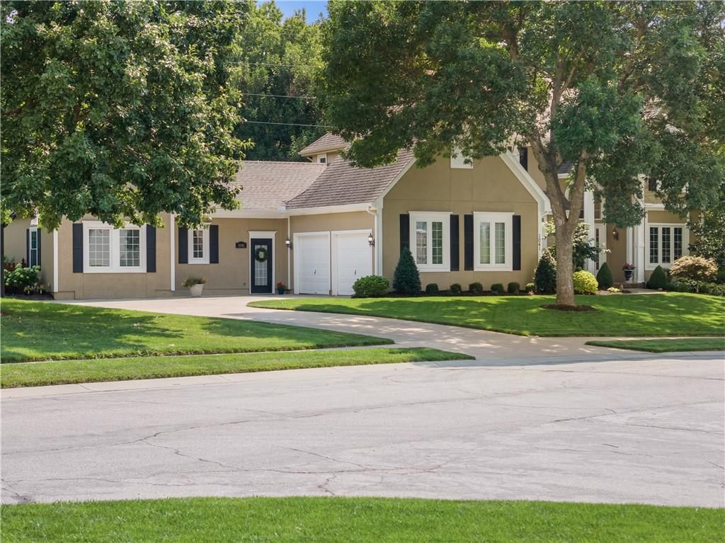 1041 SW Ellis Drive — photo 5