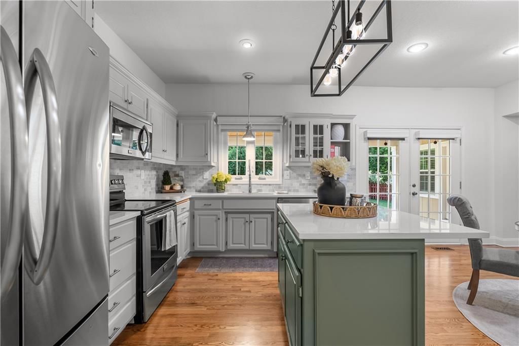 1041 SW Ellis Drive — photo 19