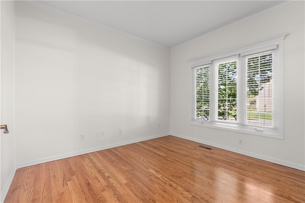1041 SW Ellis Drive — photo 28