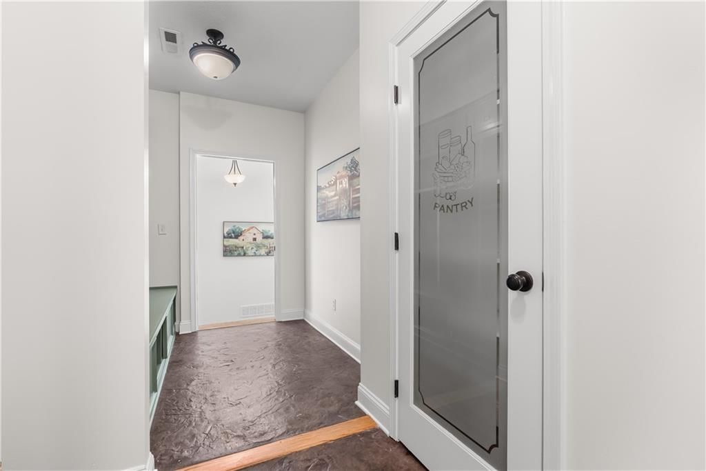 1041 SW Ellis Drive — photo 30