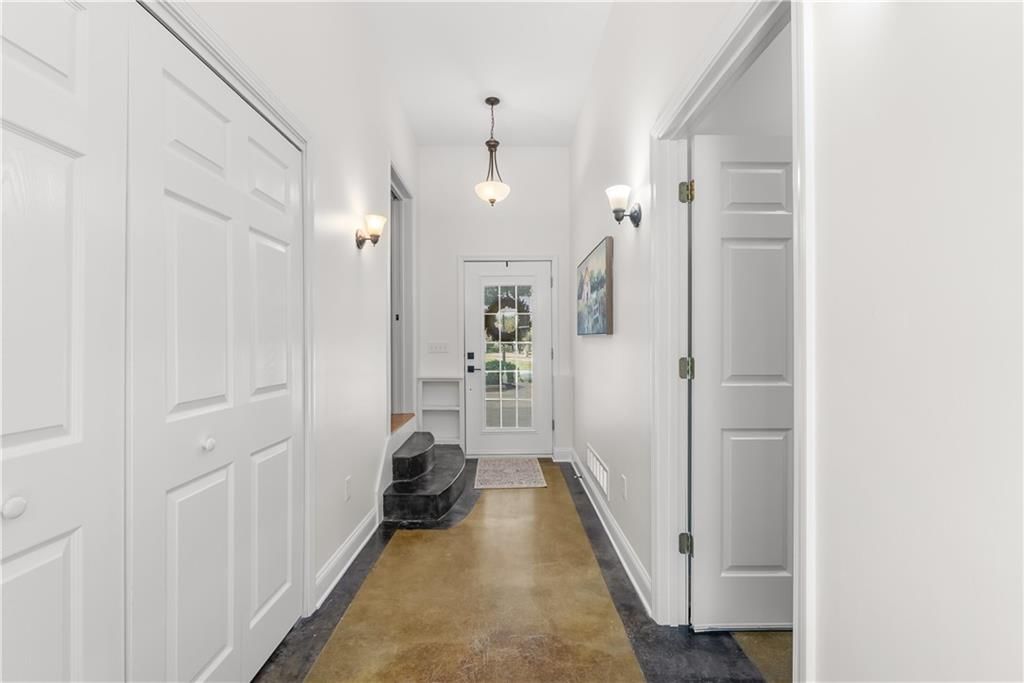 1041 SW Ellis Drive — photo 32