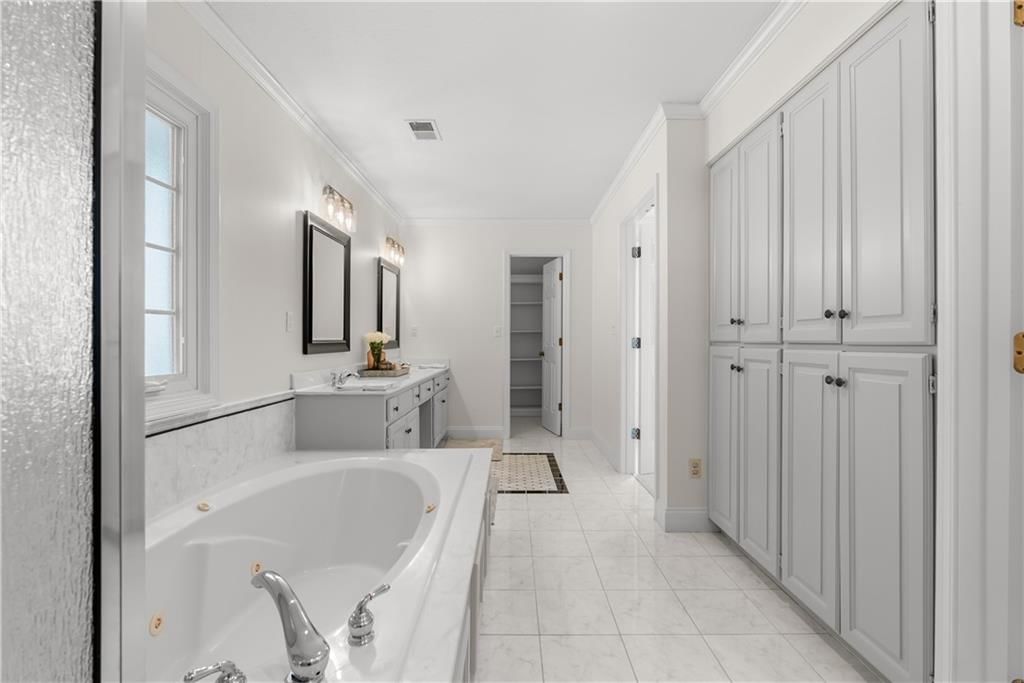 1041 SW Ellis Drive — photo 45
