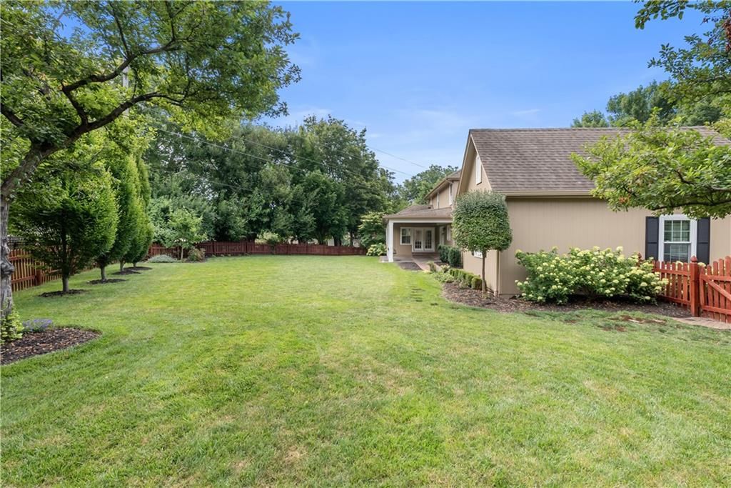 1041 SW Ellis Drive — photo 63