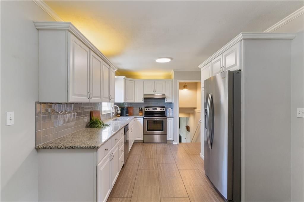 3813 W 79th Street — photo 13