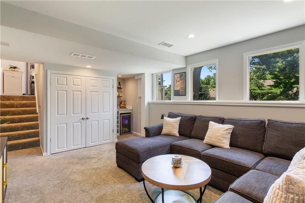 3813 W 79th Street — photo 14