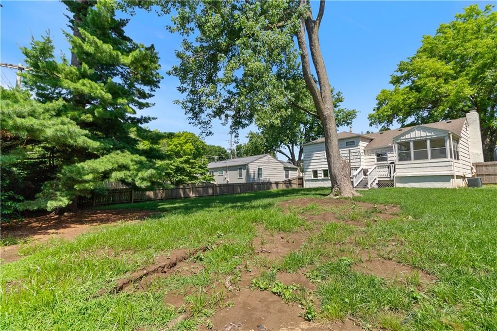 3813 W 79th Street — photo 31