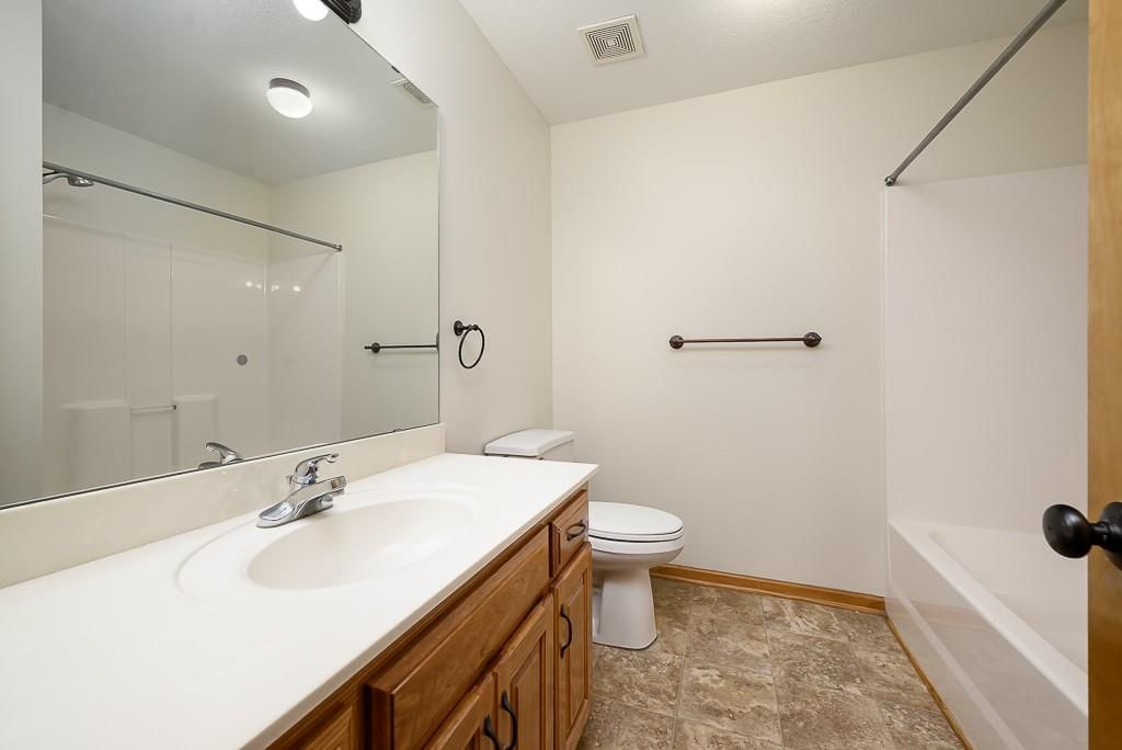 11212 Rowland Avenue — photo 14