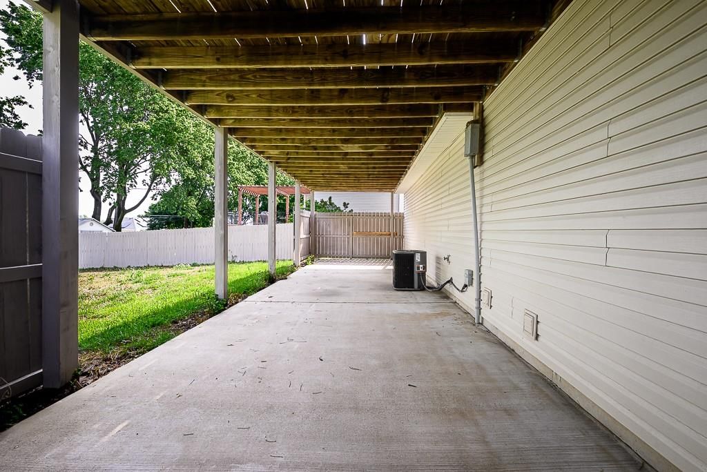 11212 Rowland Avenue — photo 21