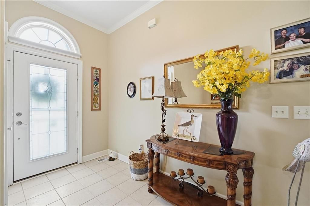 812 SW Nautica Court — photo 3