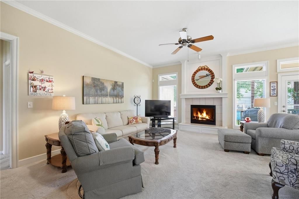812 SW Nautica Court — photo 8