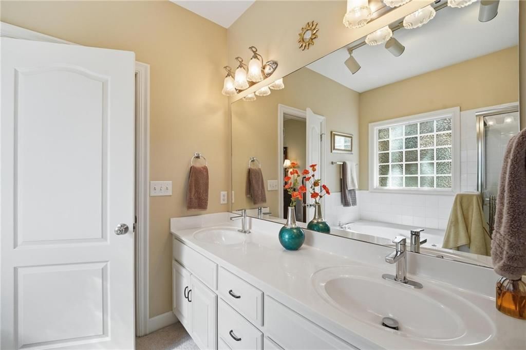 812 SW Nautica Court — photo 21