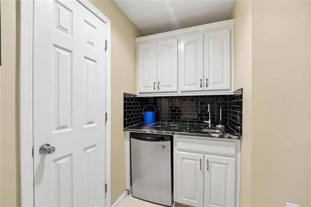 812 SW Nautica Court — photo 27