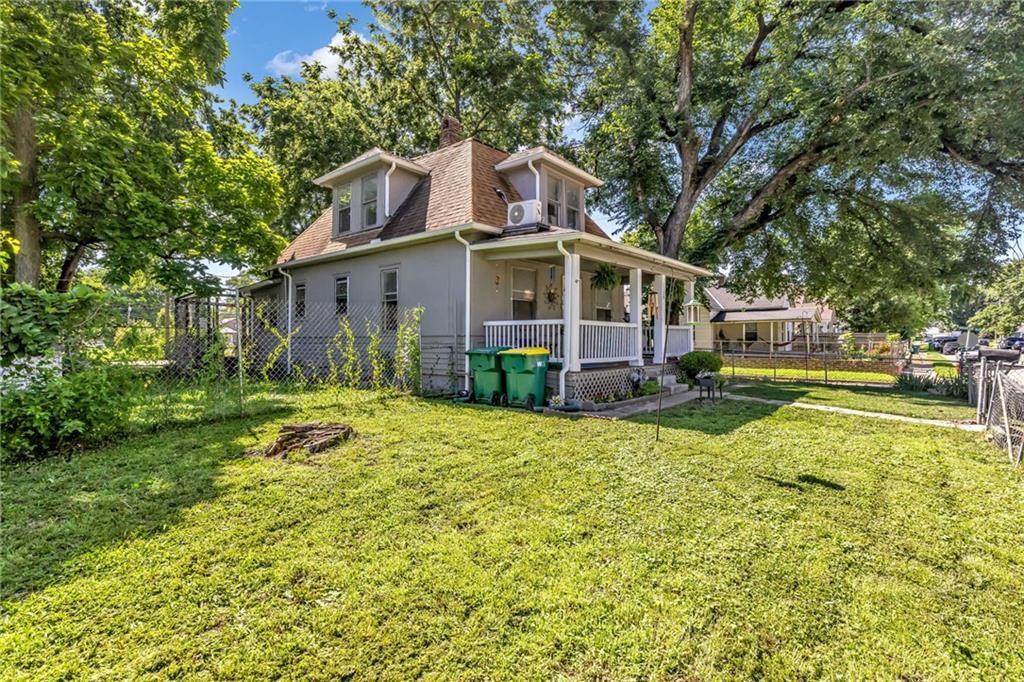 1129 S 36th Street — photo 2