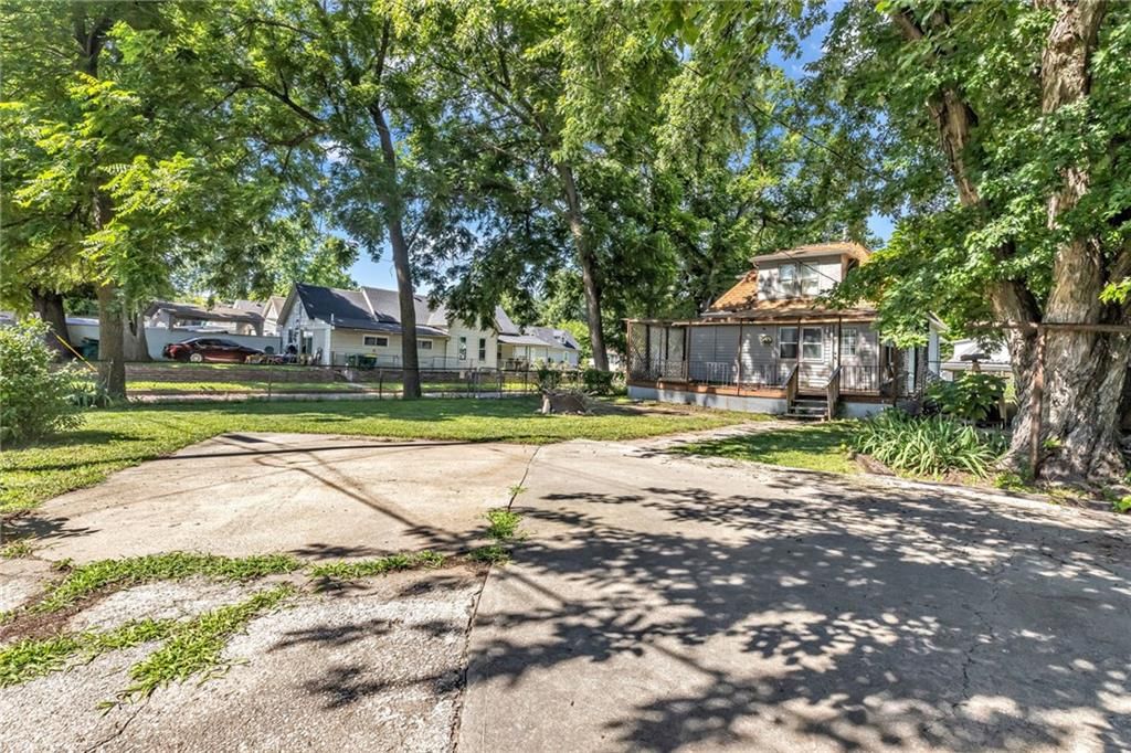 1129 S 36th Street — photo 21