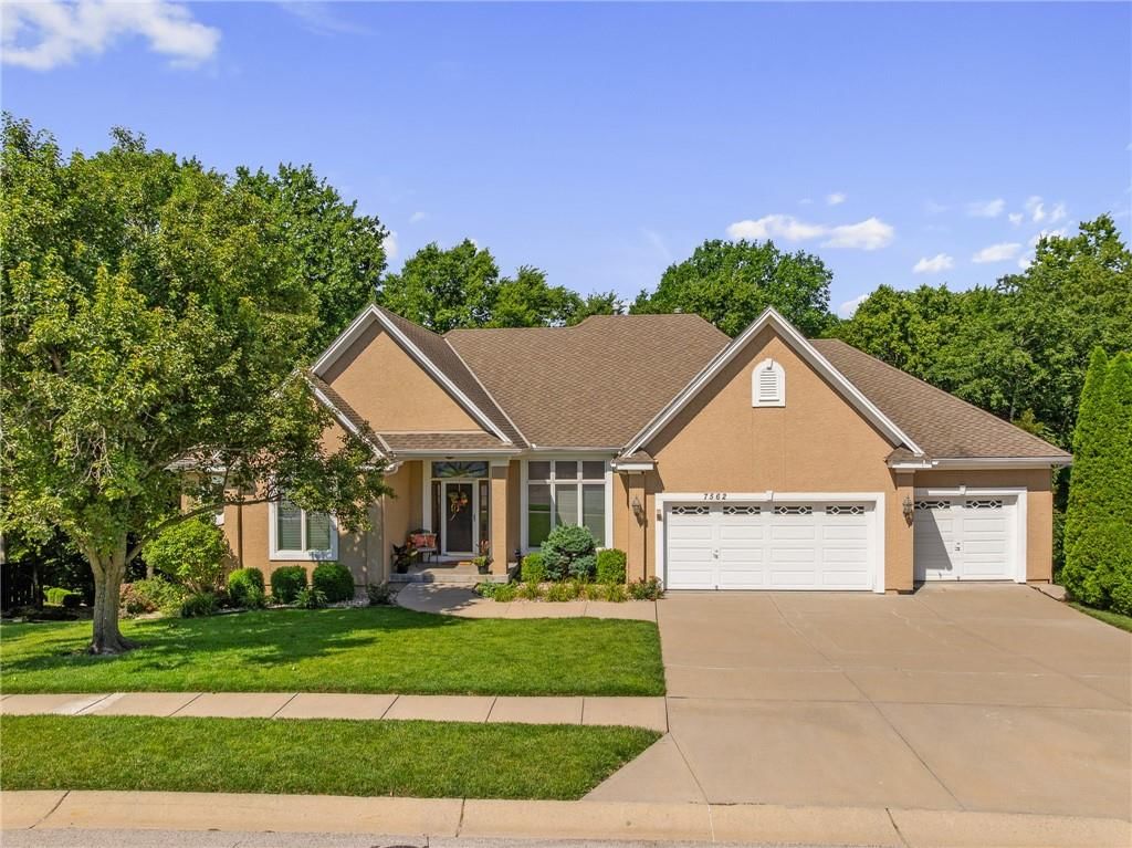 7562 Legler Street, Shawnee, KS