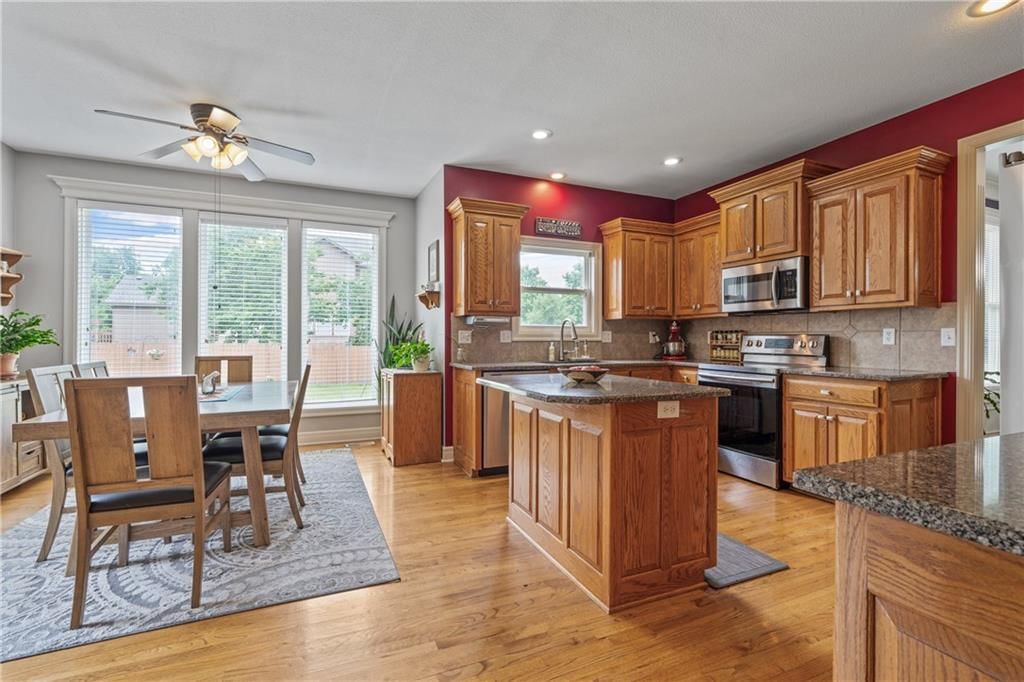 15337 S Greenwood Street — photo 9