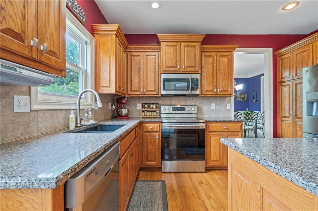 15337 S Greenwood Street — photo 12