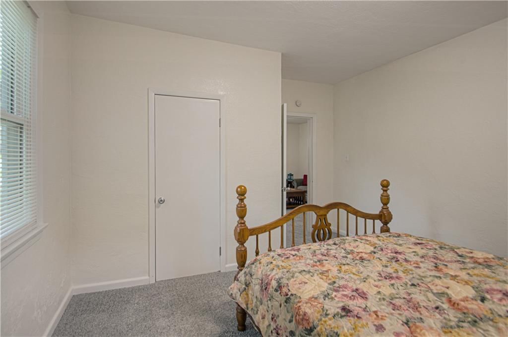 1801 S Broadway Street — photo 16