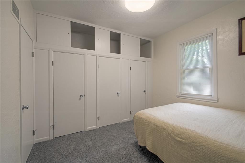 1801 S Broadway Street — photo 17