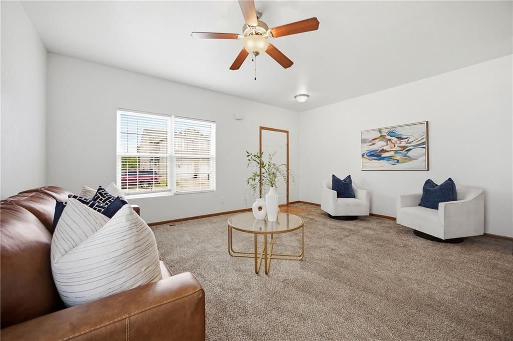 10351 Sloan Avenue — photo 5