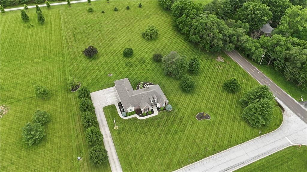 24407 Woodland Circle — photo 49