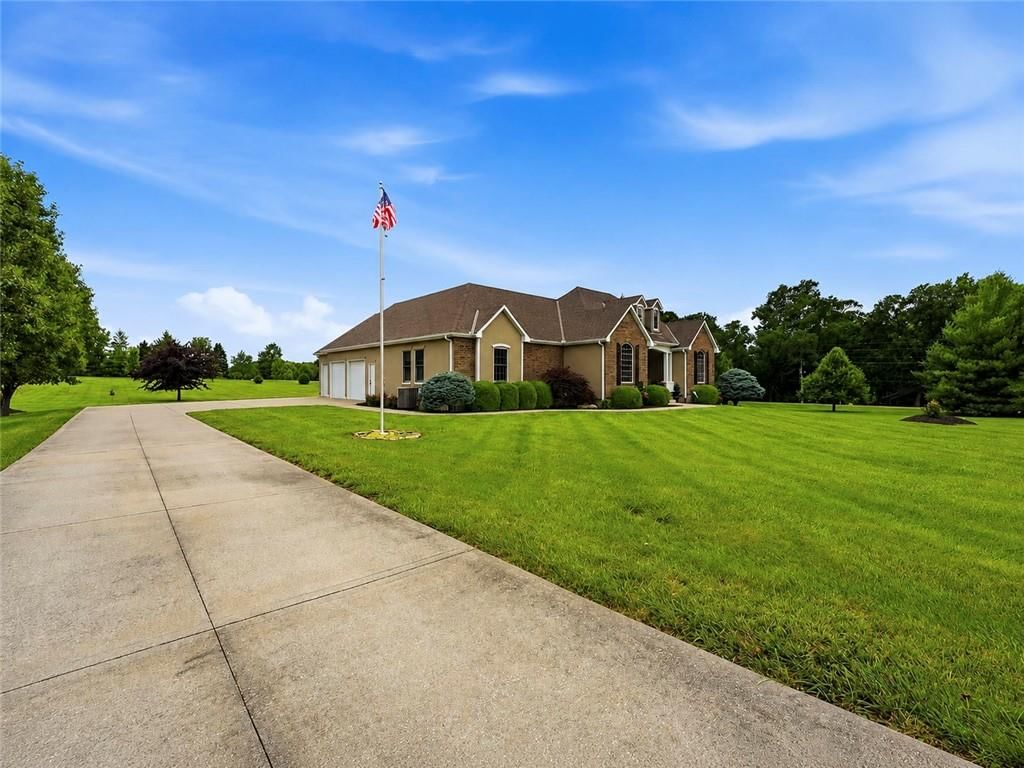 24407 Woodland Circle — photo 57