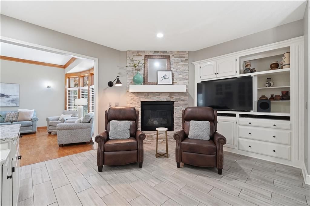 579 N Winnebago Drive — photo 27