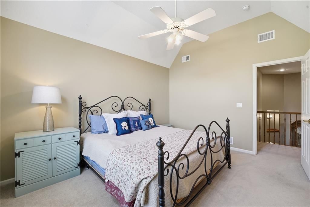 579 N Winnebago Drive — photo 36