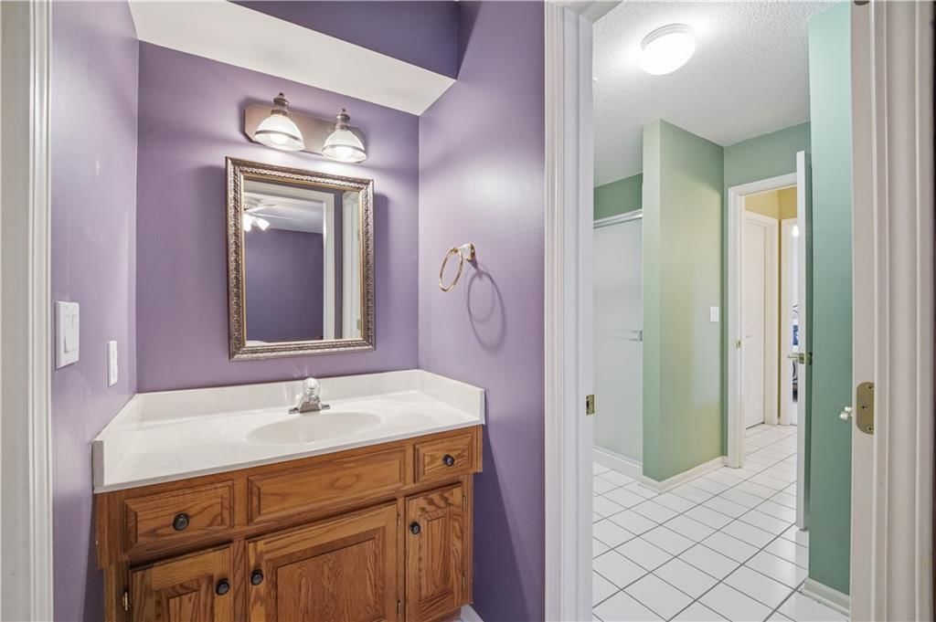 579 N Winnebago Drive — photo 39