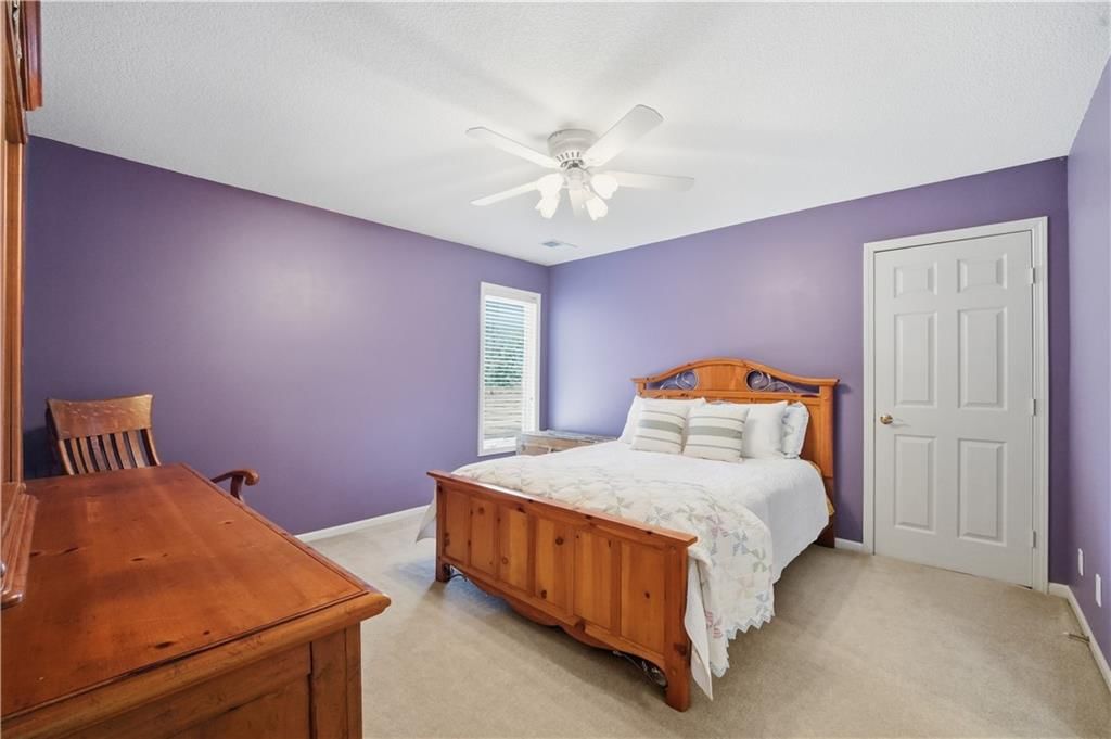 579 N Winnebago Drive — photo 40