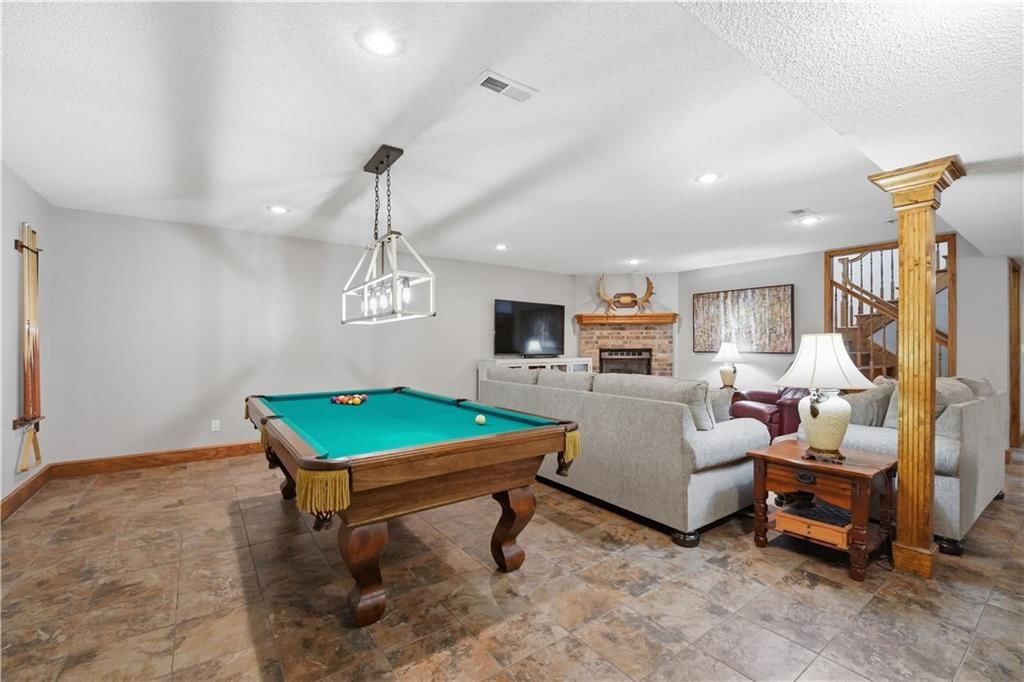 579 N Winnebago Drive — photo 49