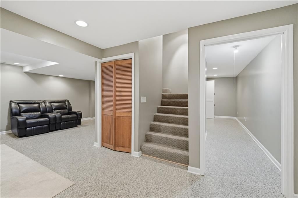 1390 N 550th Road — photo 44