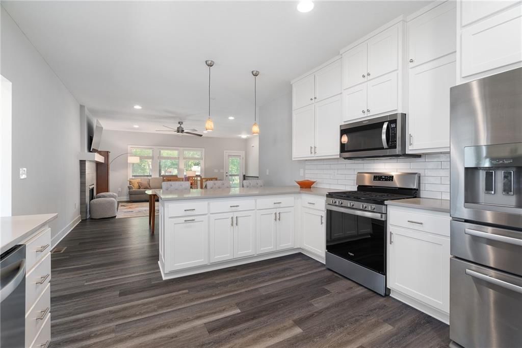 8462 Peoria Street — photo 6