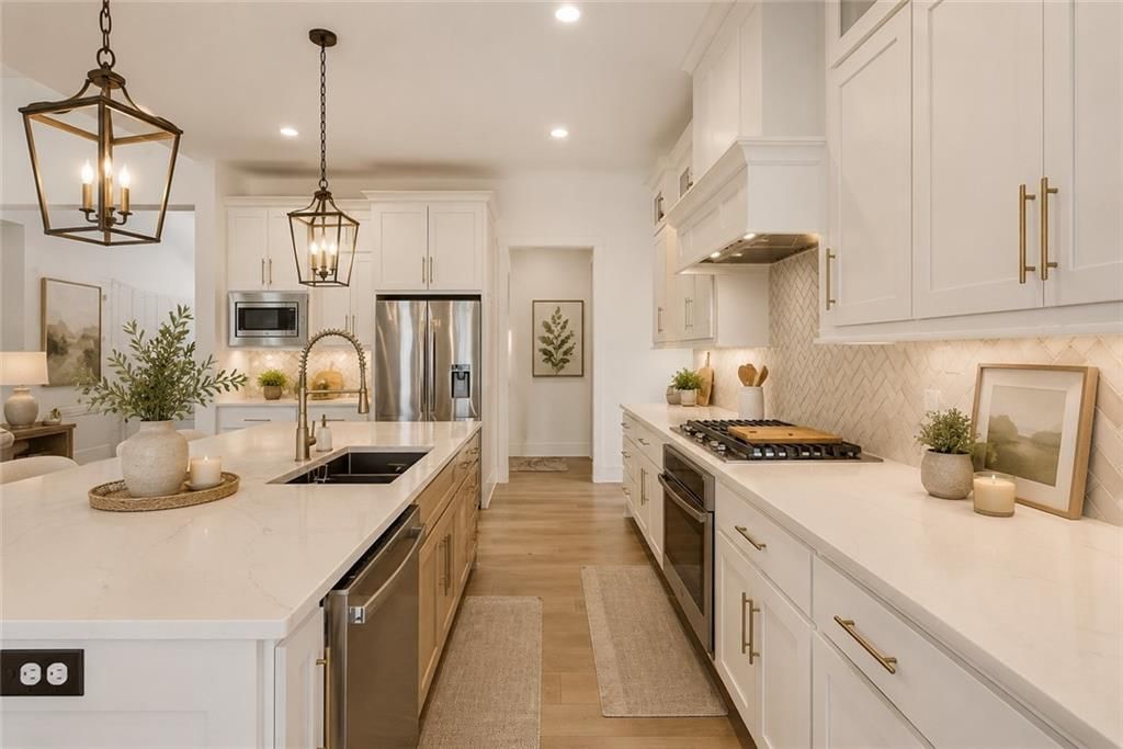 15620 Catalina Street — photo 16