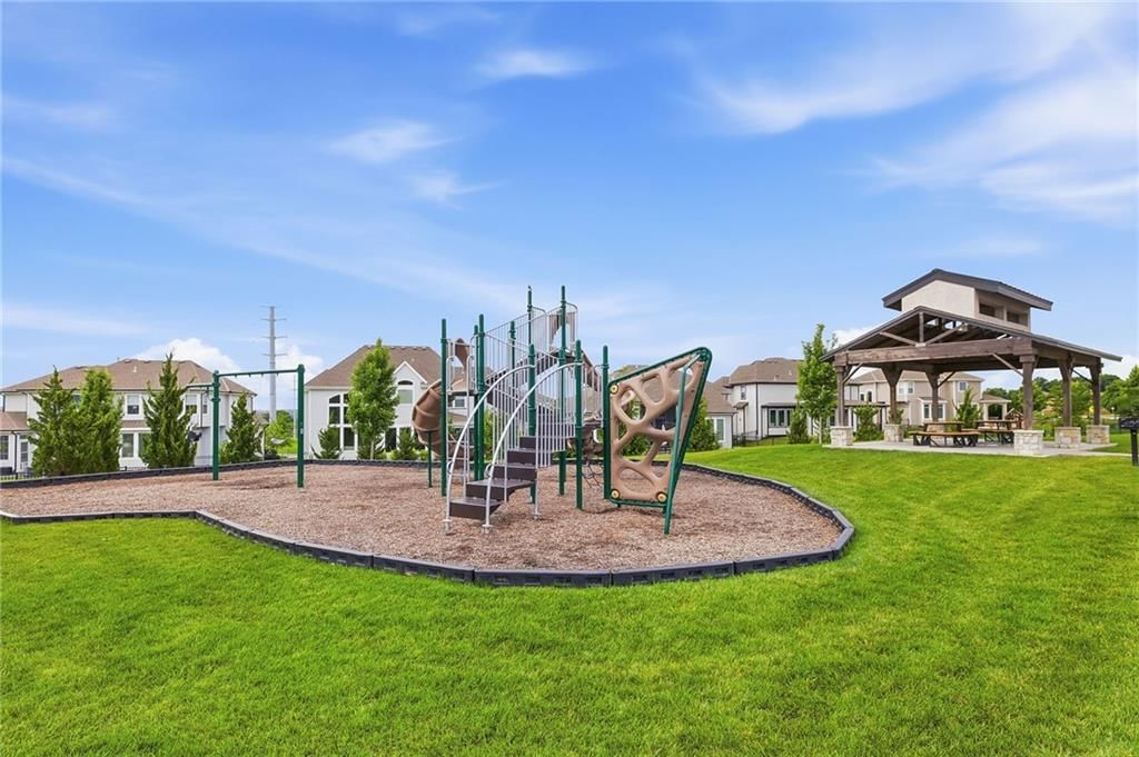 15620 Catalina Street — photo 67