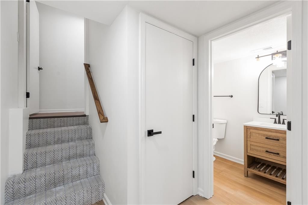 5140 Goodman Lane — photo 32